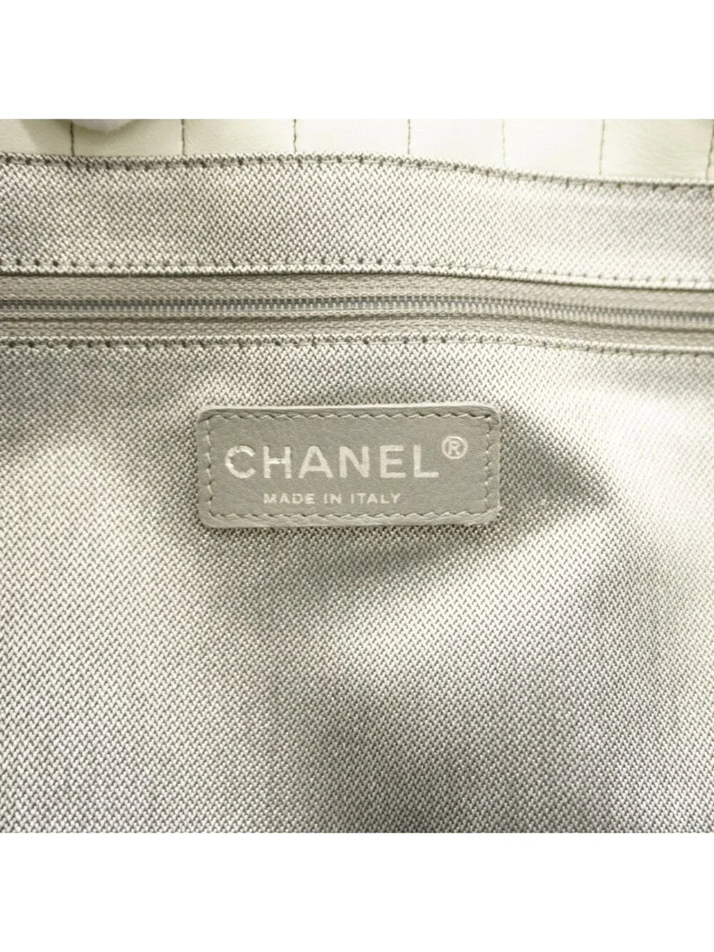 Chanel Chain Tote New Mademoiselle Lambskin Pale Green Silver - Picture 5 of 10
